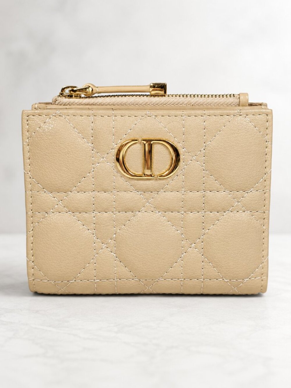 Christian Dior Beige Cannage Quilted Leather Compact Wallet - New - Picture 2 of 9